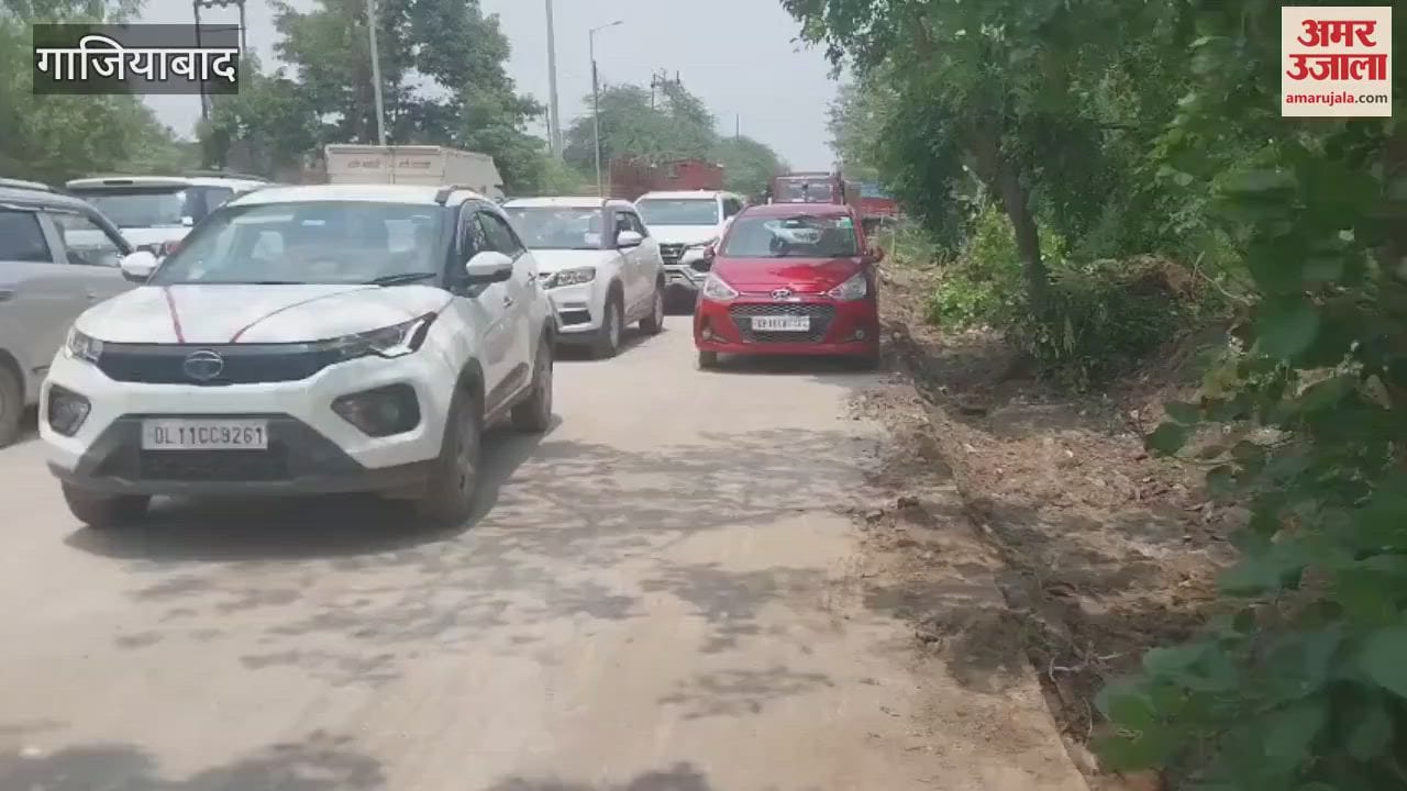Road construction work in Kavi Nagar Industrial Area going on for last 6 months