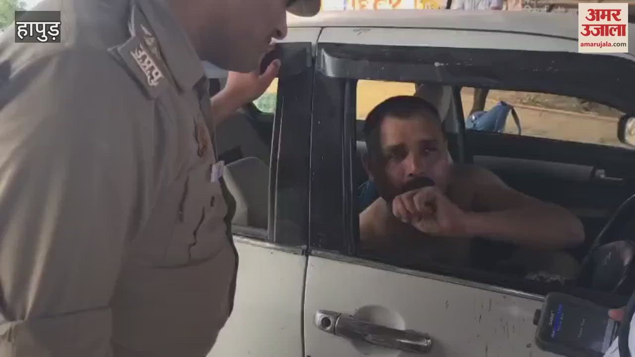 Police seized vehicle of a constable who was driving drunk in Hapur