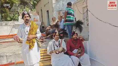 Special worship was done on Somvati Amavasya at Paramandal Shivdham