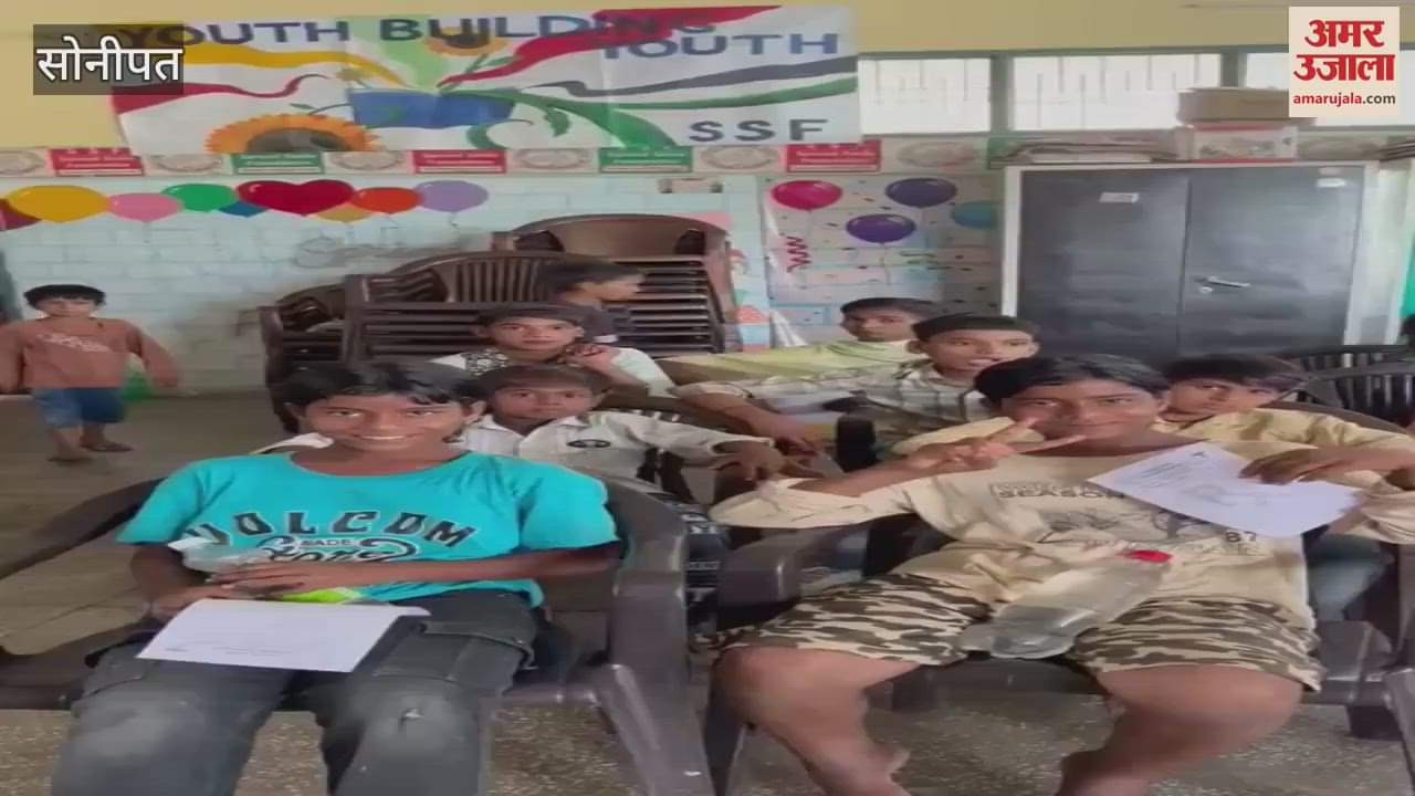 Children's teeth checked in Sonipat