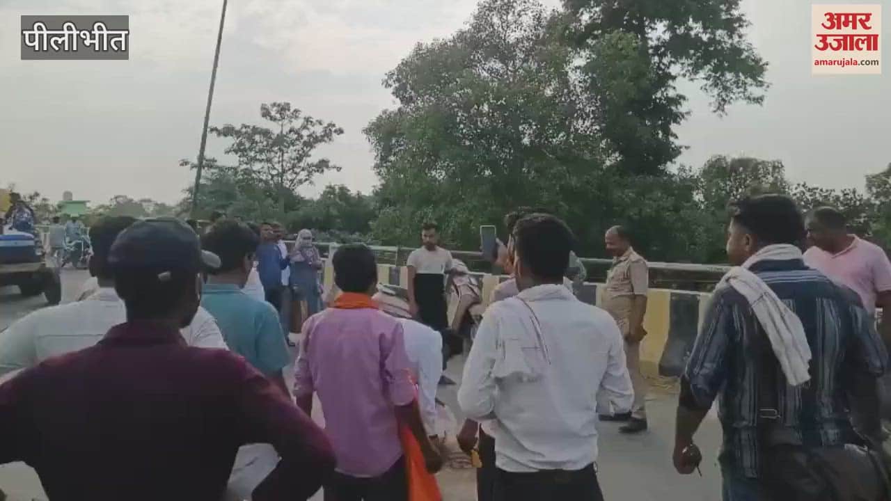 girl student died after being hit by truck in Pilibhit