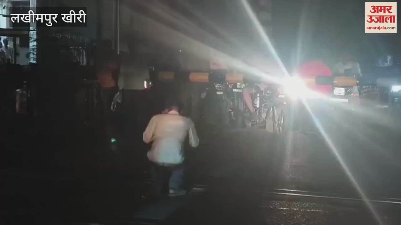 गेटमैन ने पटरी पर लगवाई उठक-बैठक