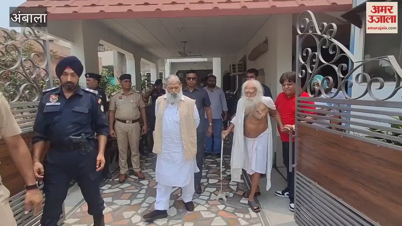 Anil Vij targeted congress leader on Pakistan