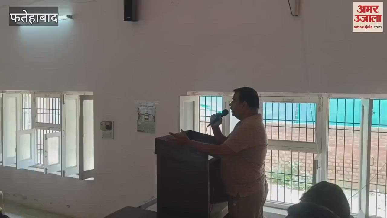 Protest against shifting of Fatehabad's district library to the new bus stand, meeting of social organizations begins