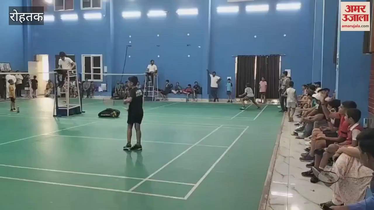 500 players are showing their talent in district level badminton championship in Rohtak