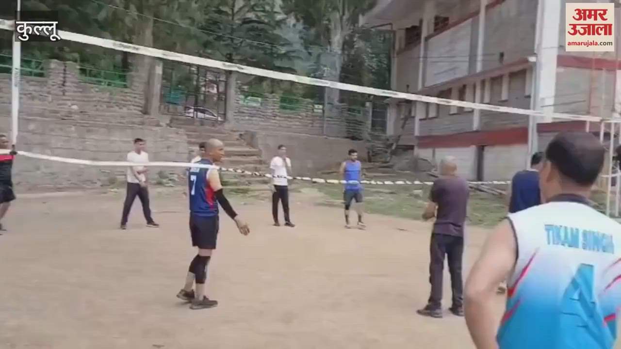 Wrestling competition begins in Kullu Mahal