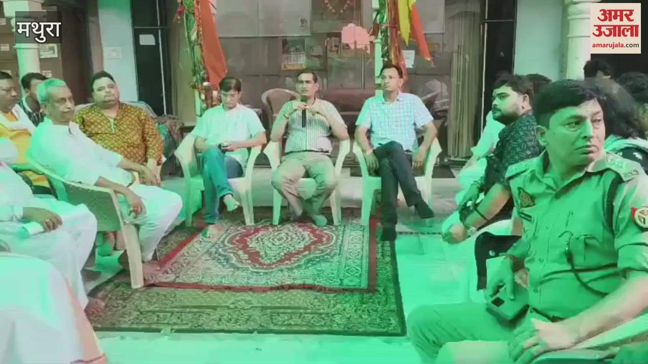 Servants continue to protest against Bankebihari temple corridor