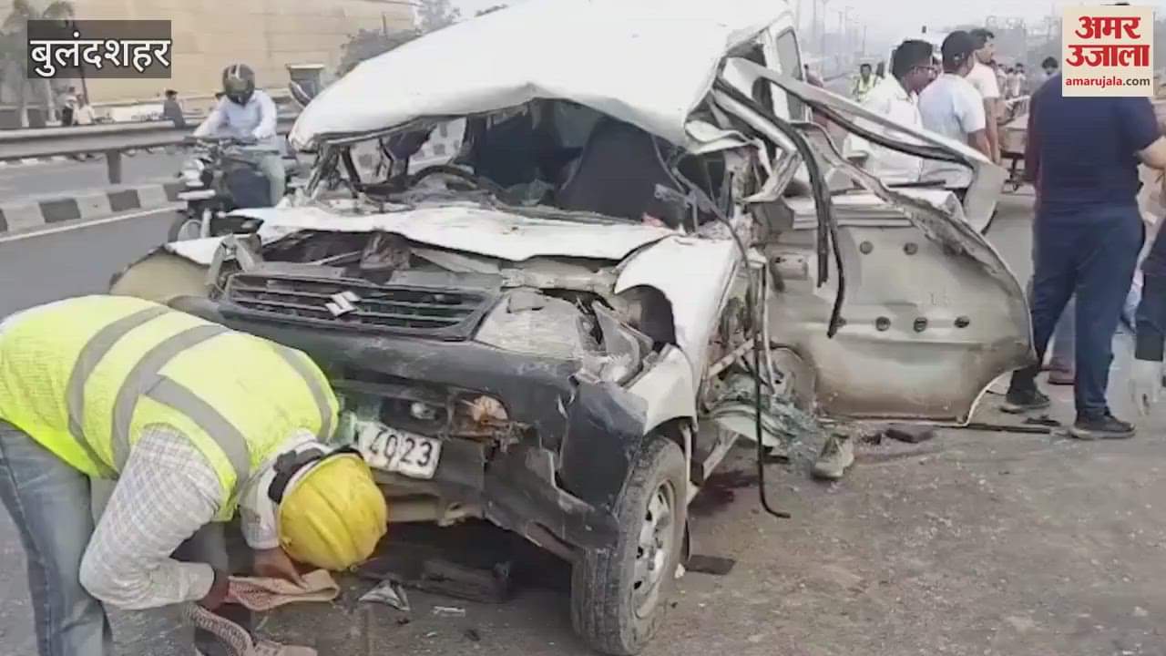 Car collided with tractor trolley loaded with cement poles in Bulandshahr many killed