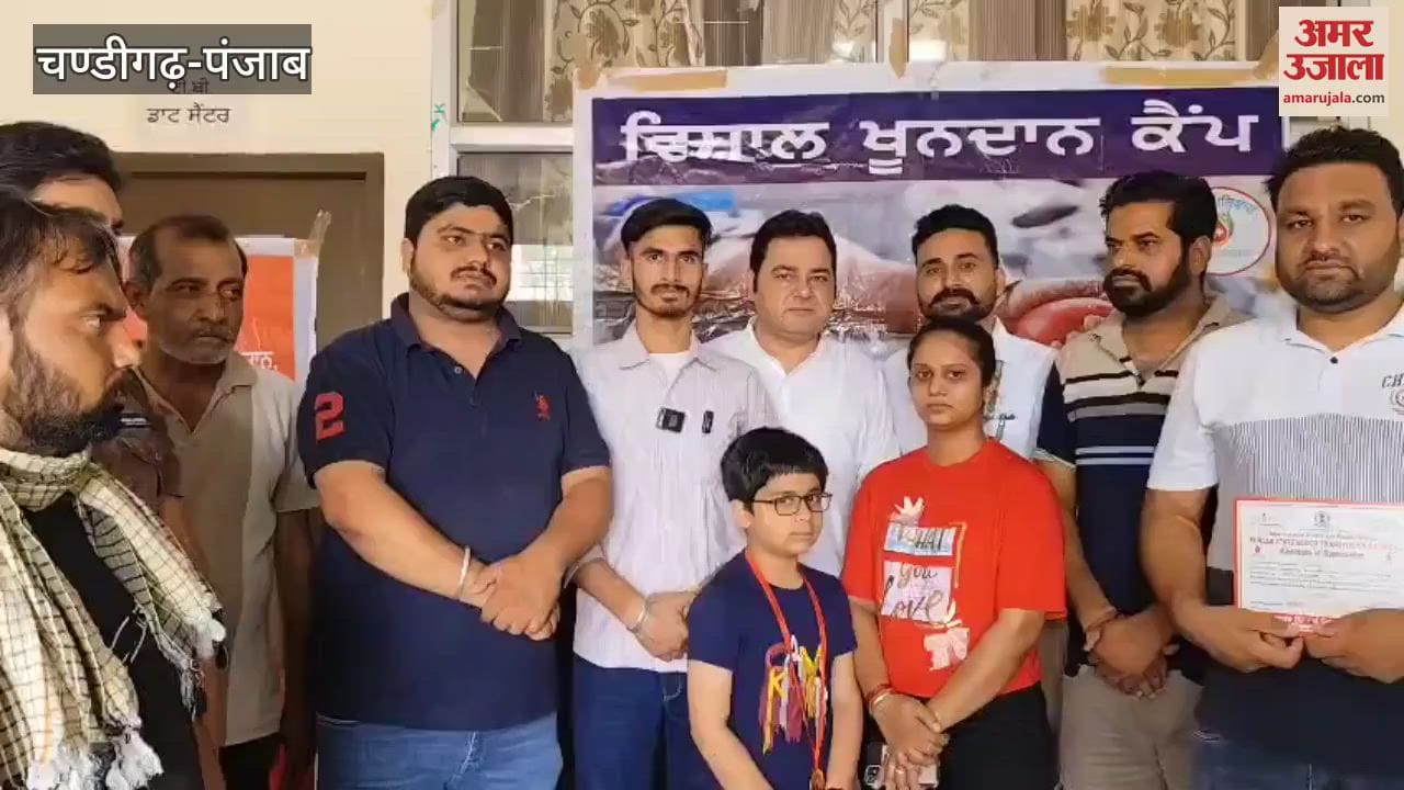 गुरुहरसहाय में खाटू श्याम भक्तों ने सोसायटी के मेंबरों को किया सम्मानित