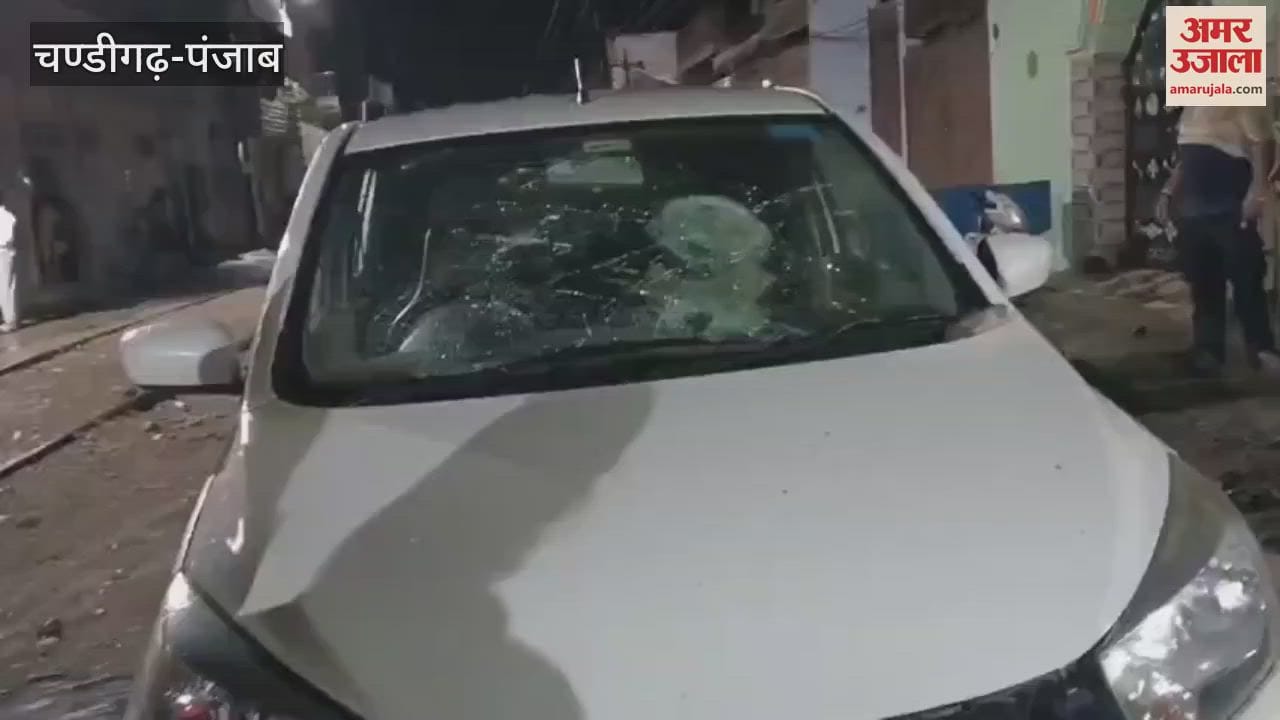 Bricks and stones were pelted on police personnel who went to arrest a drug smuggler in Pathankot