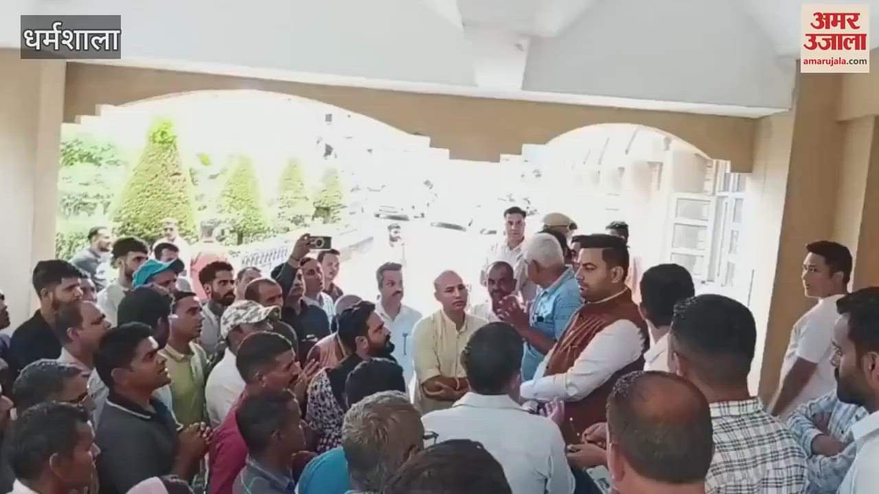 Kangra Villagers met SDM Dharamshala in the matter of Aghanjar Mahadev temple of Khaniyara