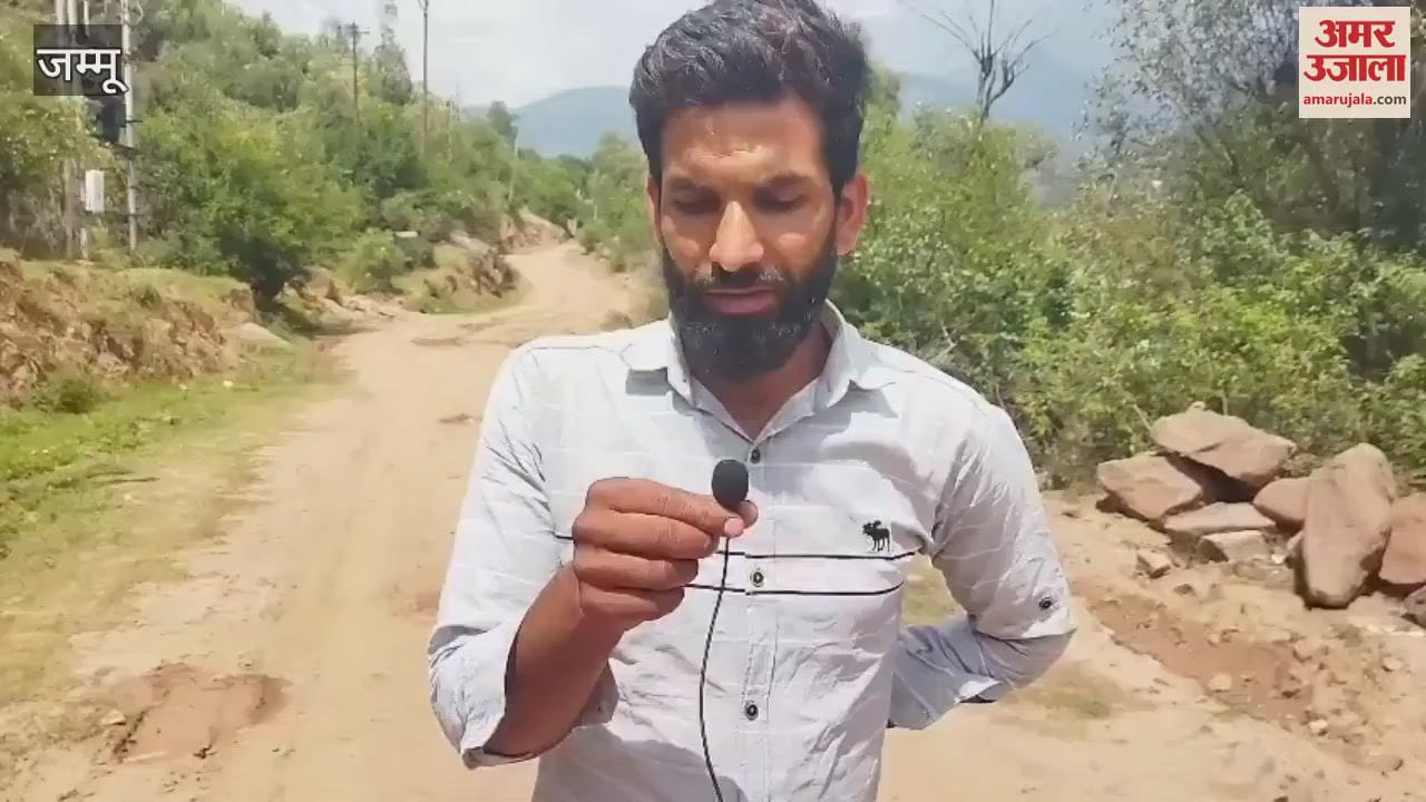 No vehicle, travel on foot... Life is a struggle from Chinani to Chasku