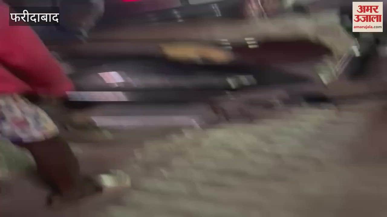 asked to remove car parked on road advocate and his friend beaten up in faridabad