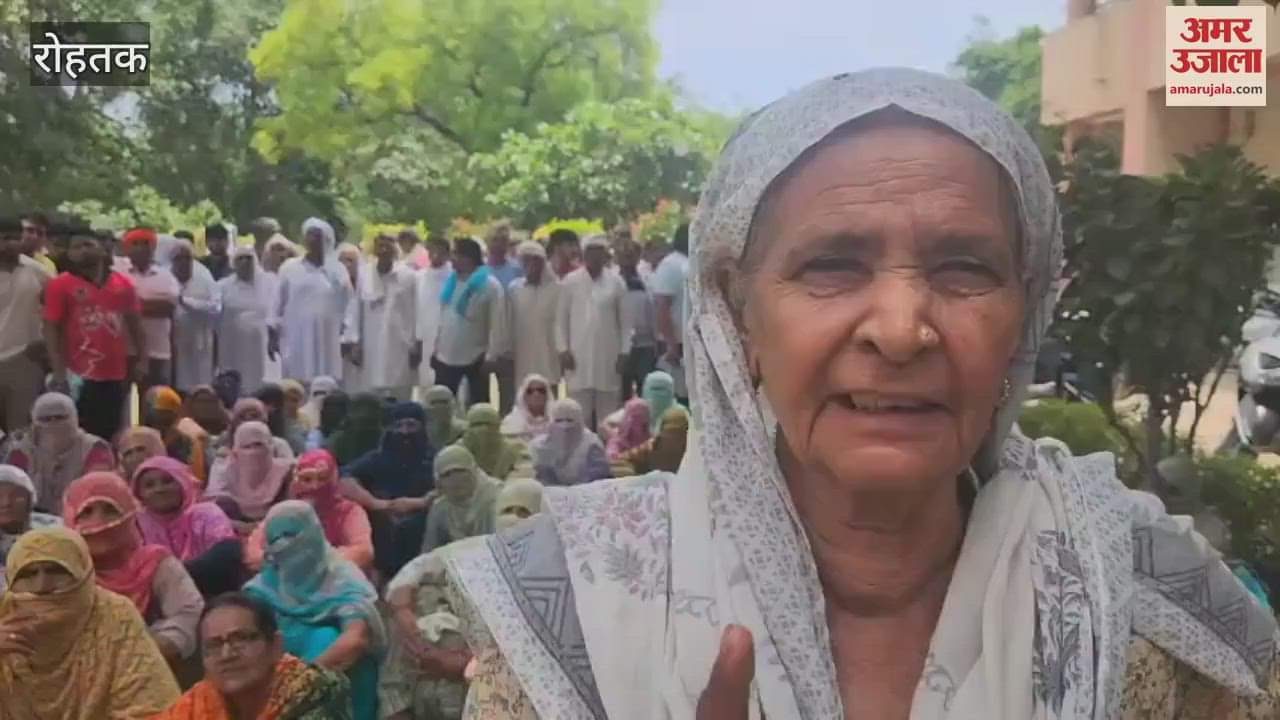 Villagers of Taja Majra village in Rohtak appealed to the DCSP for protection, a bully harasses people