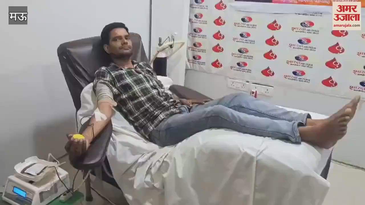 Workers celebrated Chief Minister Yogi Adityanath birthday with great pomp