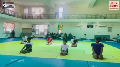 66 players participated in the competition of Rohtak block