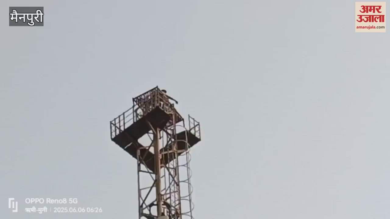 most shockinng video hanuman bhaqt naushad slept after placing a cot on top of tower everyone surprise