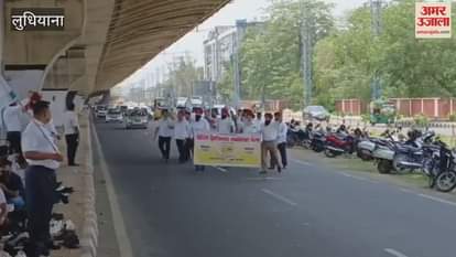Demonstration by Medical Practitioner Association near the house of Rajya Sabha MP Sanjeev Arora in Ludhiana