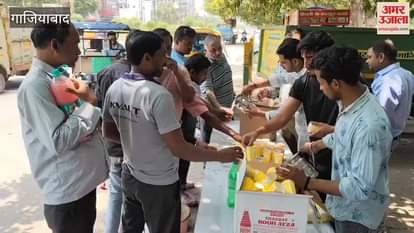 People distributing sweet sherbet in Vasundhara on Nirjala Ekadashi