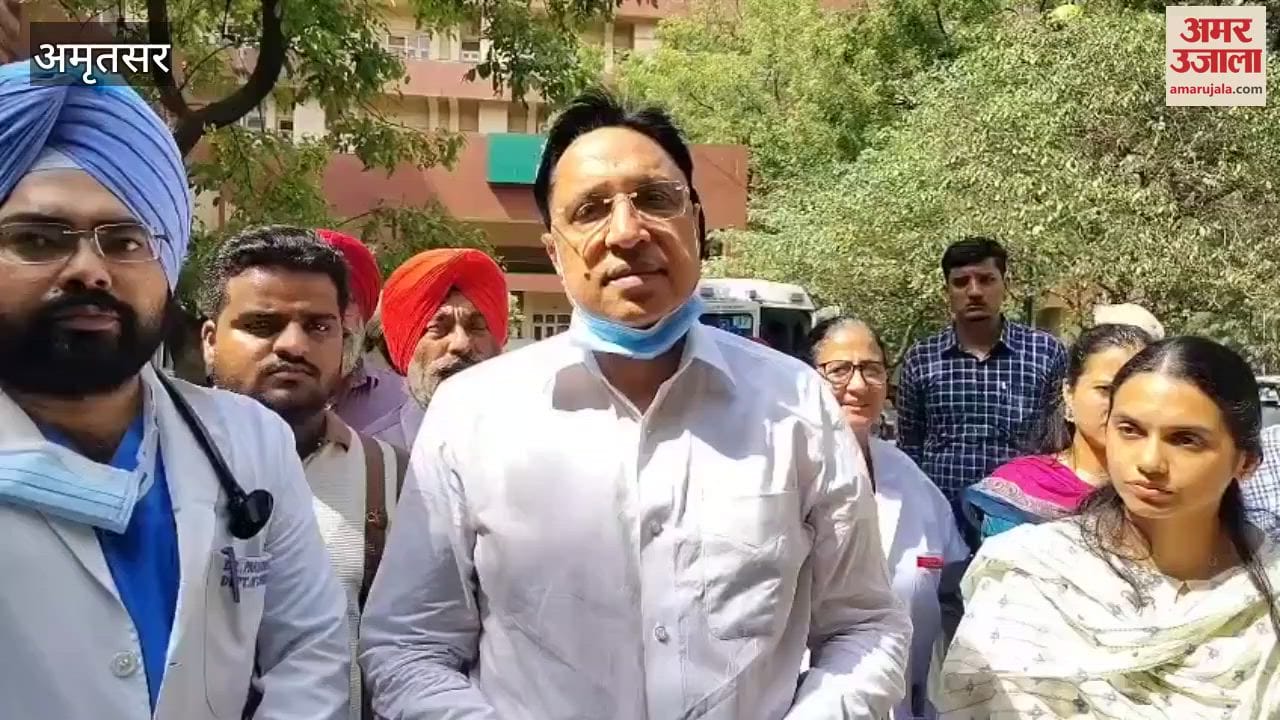 DC and MLA gave check for financial assistance for child treatment in Amritsar