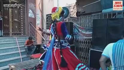 Bhandara organized at many places on bada mangal in Shahjahanpur