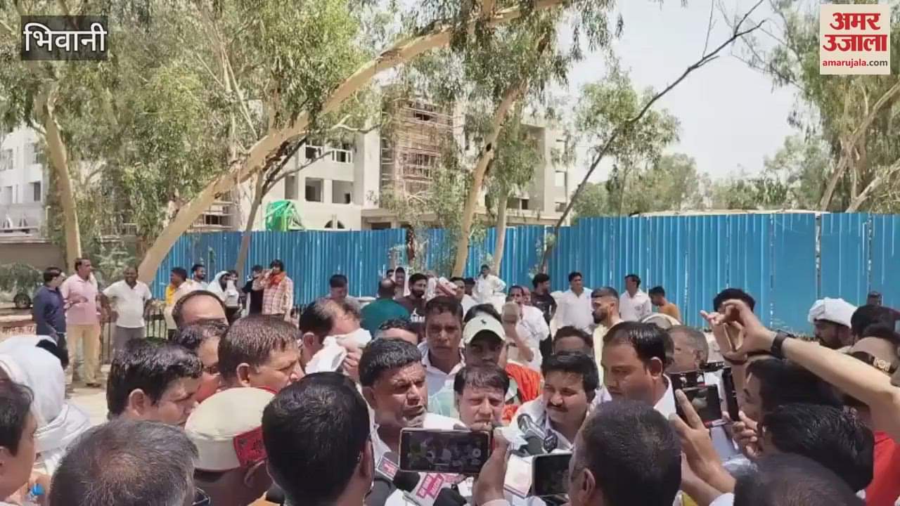 Chaudhary Bansi Lal Civil Hospital Bachao Sangharsh Samiti protested in Bhiwani