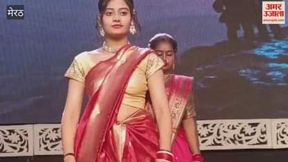 Students of Trishala Devi Kanohar Lal Girls Inter College gave a presentation at Patel Mandap of Nauchandi Mela Sthal in Meerut