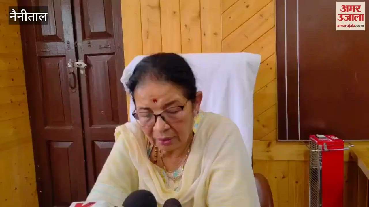 Garbage collectors staged a protest in nainital