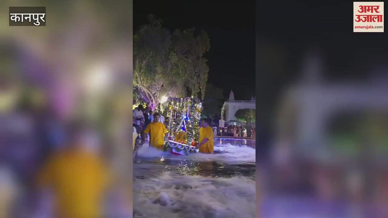 Boating festival celebrated in Shri Radha-Krishna temple