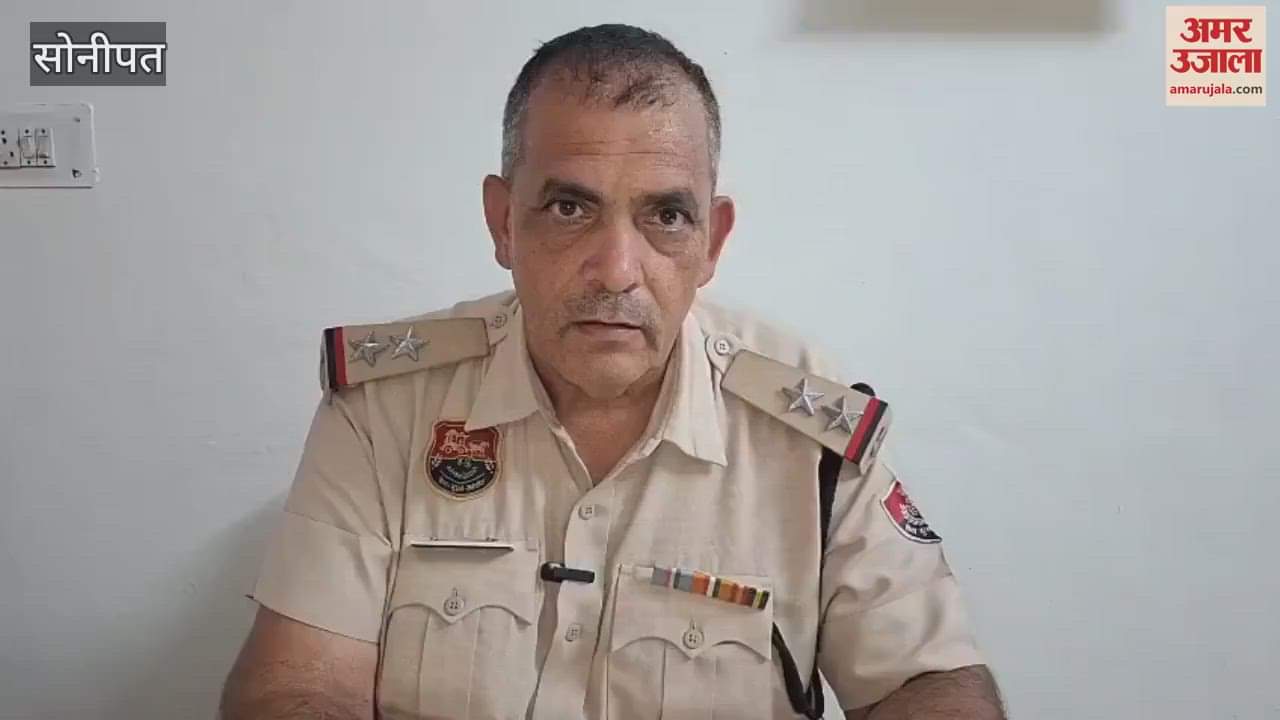 Three accused arrested for attacking with sharp weapons and looting in a moving train, six people had boarded the train from Sonipat station