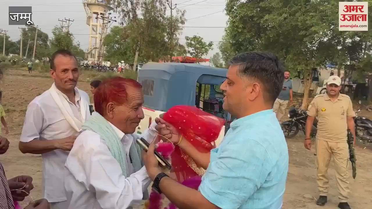 Wrestlers gathered in Smellpur Dangal, MLA Surendra Kumar and Joginder Sangam were present