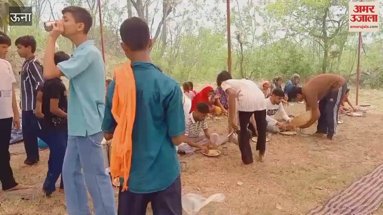 Una The Glodach family organised the annual feast at the Baba Balak Nath temple in Chak village of Behad Jaswan