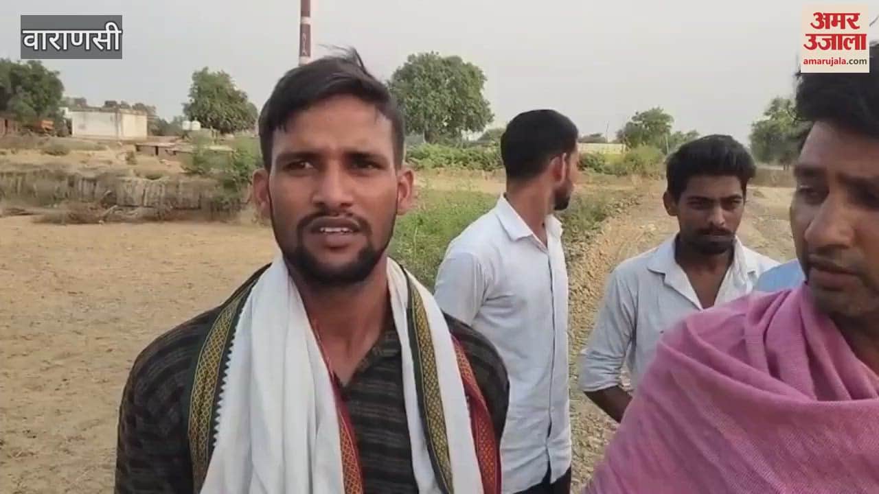 Mining of soil from government Chak Marg in connivance with SP leader and village head