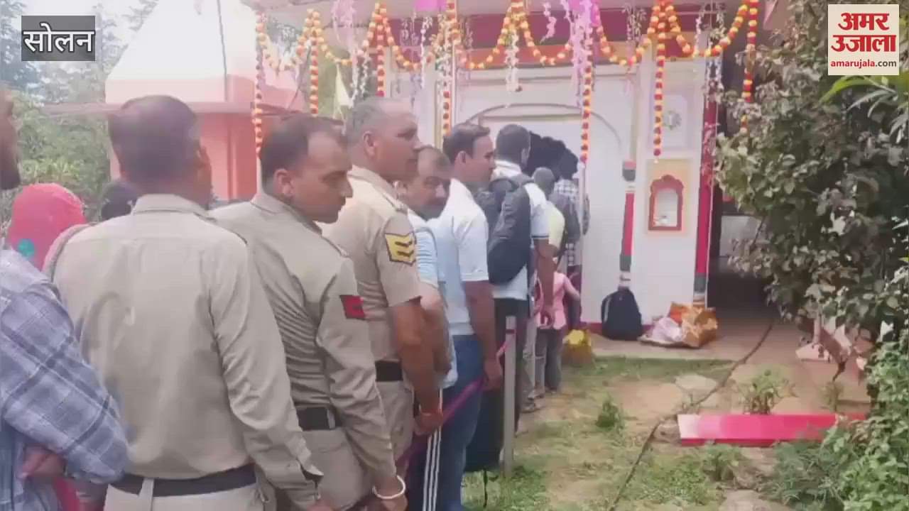 Solan People paid obeisance at Karol temple and enjoyed the fair