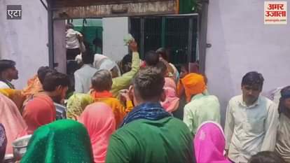 Crowd of devotees gathered at Shani Mandir