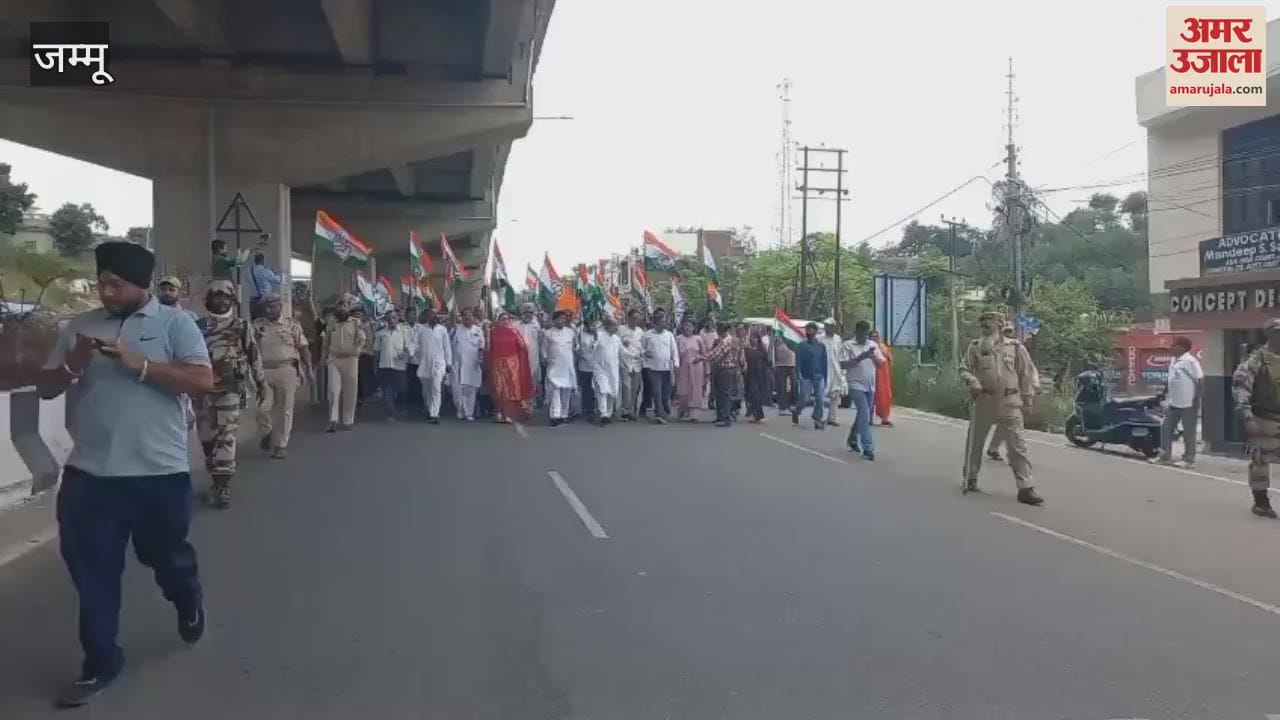 Jai Hind Tiranga Yatra was taken out by Congress workers in Samba