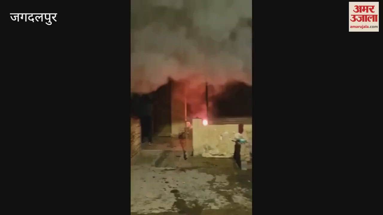 fire broke out in cloth shop in Jagdalpur last night