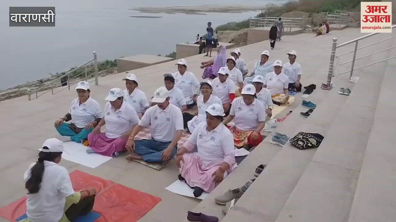 Yoga was performed on banks of Ganga for one earth one health