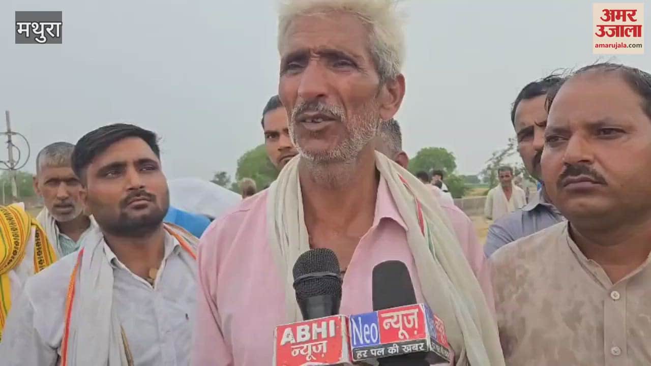 pile of soil fell on farmer repairing an irrigation pipeline