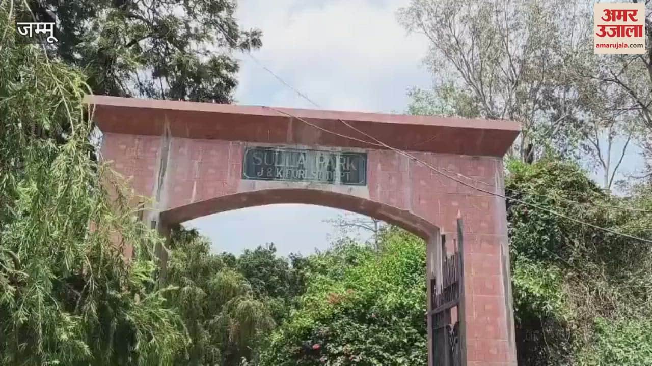 Sula Park has become the first choice of devotees and tourists, getting relief from cold water in summer