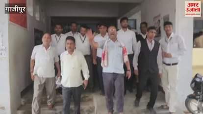 Condemnation of Tehsildar for illegal activities in Ghazipur lawyers raised slogans