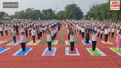 District level Yoga Day program organized in Fatehabad, Rajya Sabha MP Kartikeya Sharma did not come