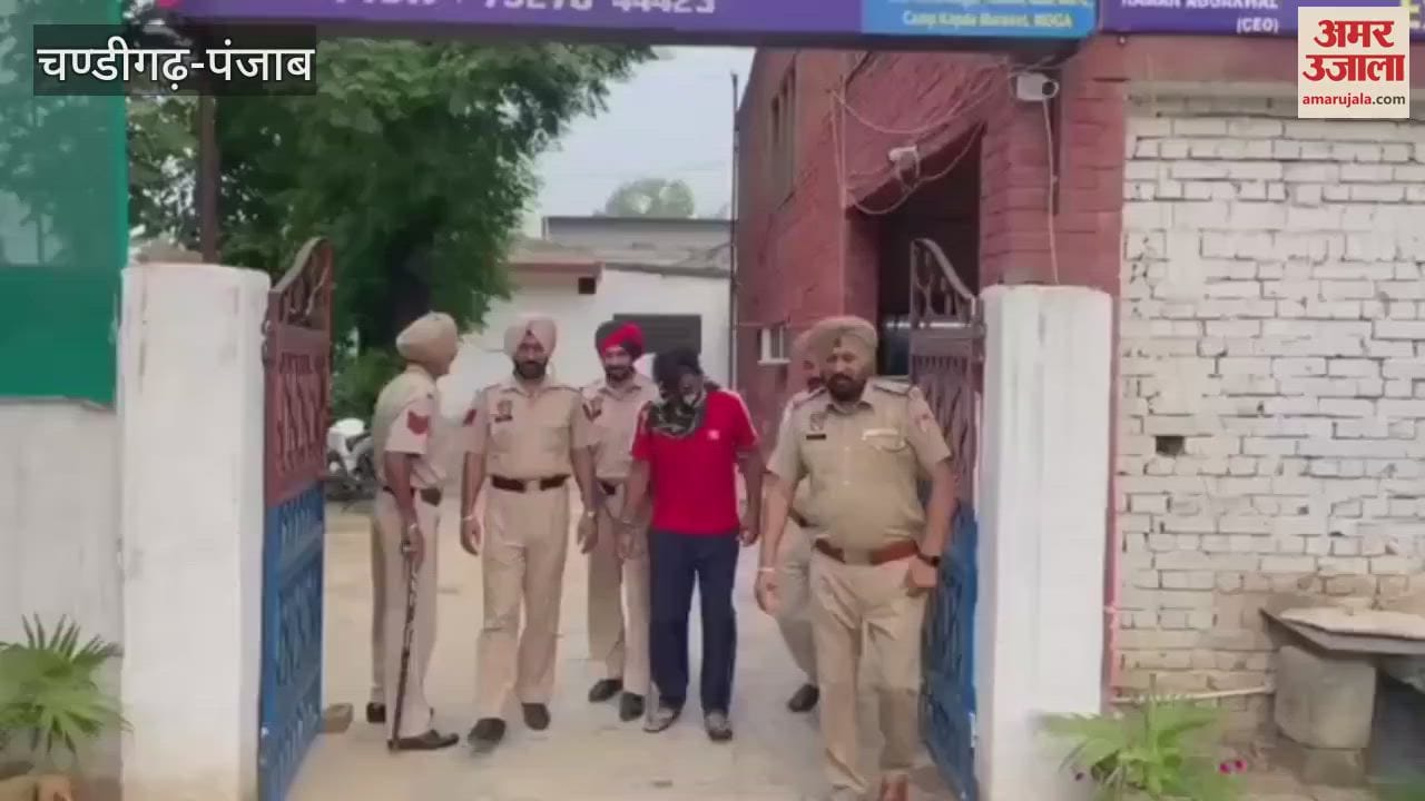 person arrested with drugs and a motorcycle without number plate in Moga