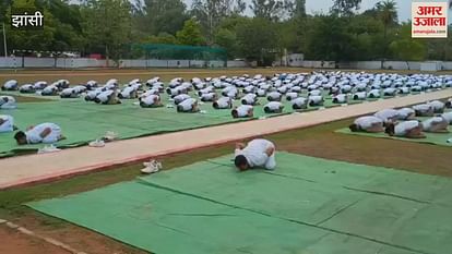 In Jhansi Lalitpur also people did yoga to stay healthy In Jhansi Lalitpur also people did yoga to stay healthy