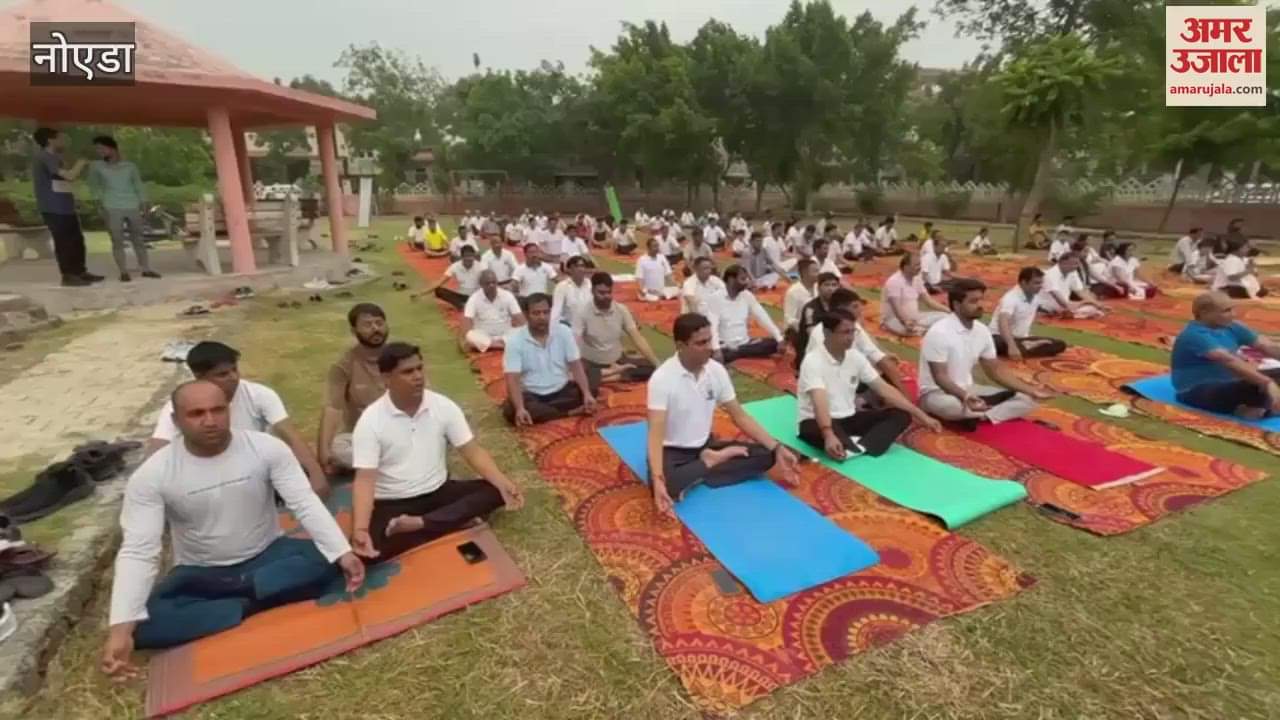 Yoga program organized in Block C of Zoo-3 of Surajpur Mandal in Greater Noida