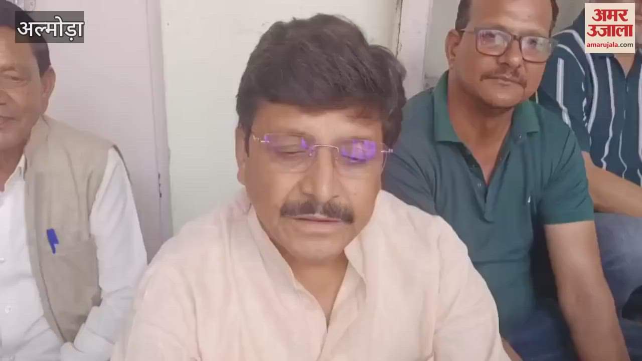 MLA sat on dharna in prantiya khand pwd almora