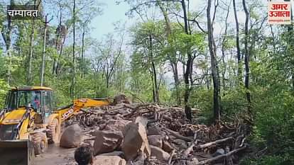 administration has come on alert mode as the road got closed due to heavy debris falling at Batanagad on Purnagiri road