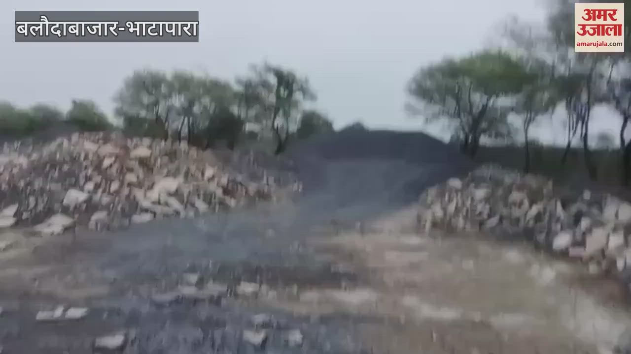 Administration takes big action against mineral mafia in Bhatapara and seals 7 illegal crusher