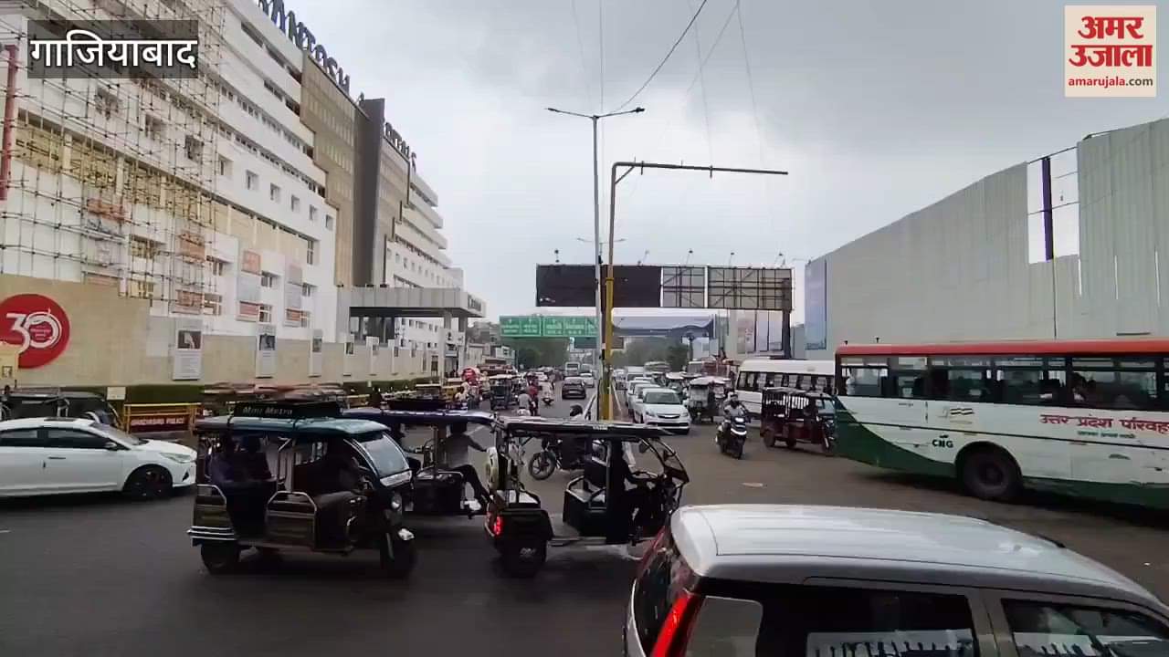 Heavy rain in many areas in Ghaziabad