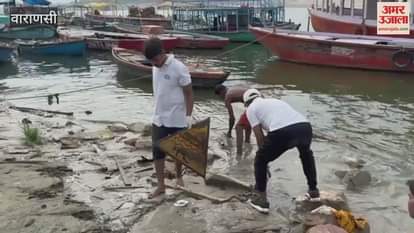 Those who were warning people to avoid drowning and about deep water